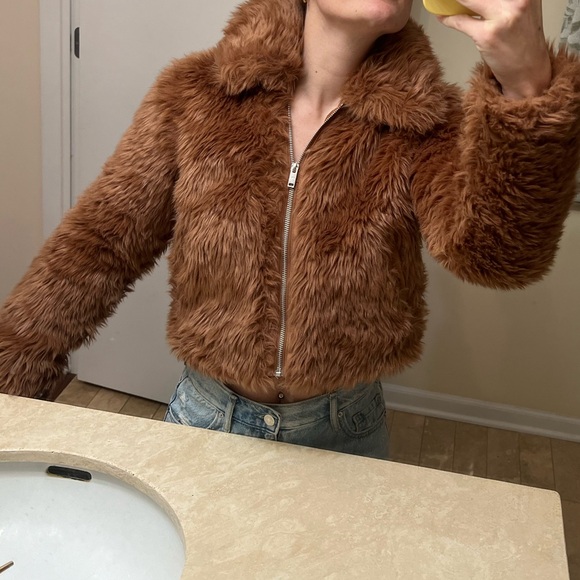 Abercrombie Faux Fur Chestnut Jacket - Picture 6 of 7